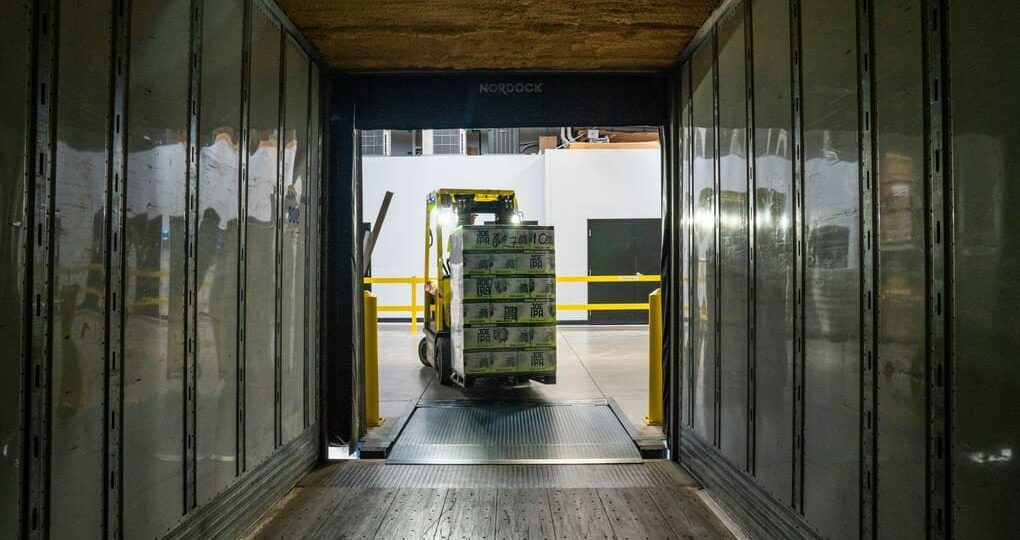 Optimiza tus operaciones en Costa Rica con monitoreo de transporte