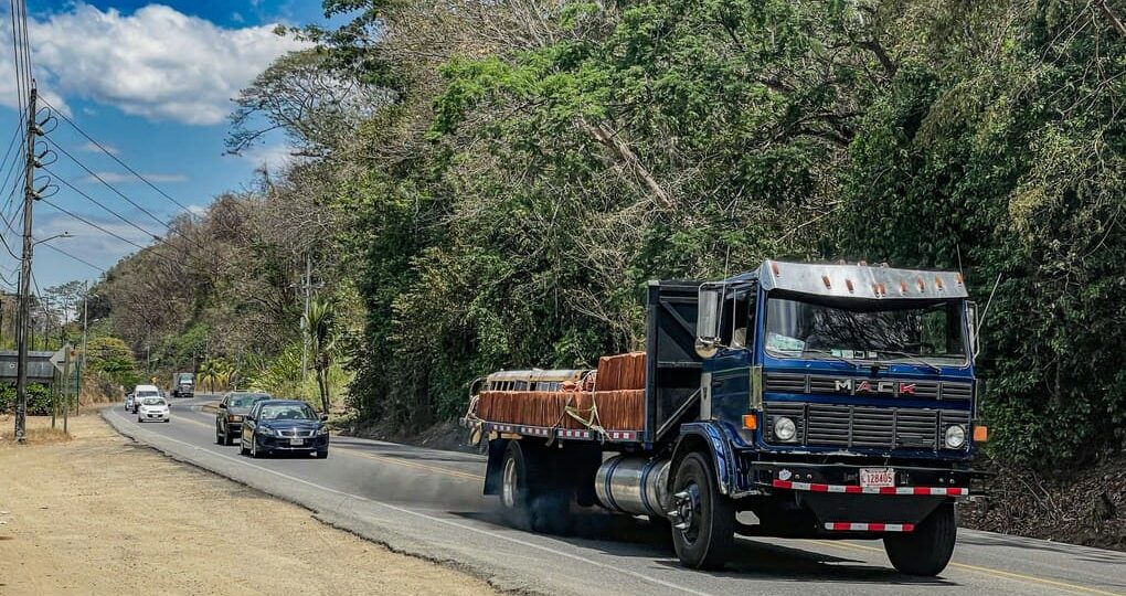 Optimiza tus operaciones en Paraguay con monitoreo de transporte